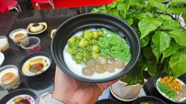 Chè sen cốm