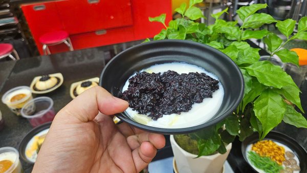 Sữa chua nếp cẩm